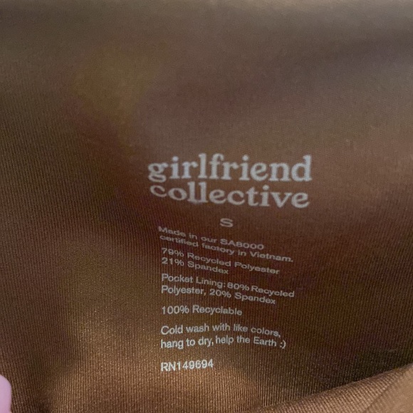 Compressive High-Rise Legging In Color “Earth” - Picture 3 of 6